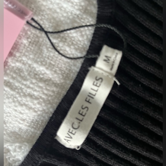 Avec Les Filles | Size M Black Sweetheart Ribbed Sweater Tank - Picture 2 of 5